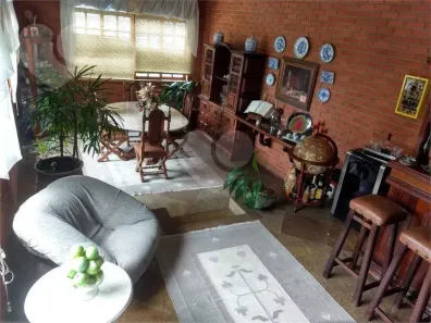 Casa com 4 Quartos à venda, 400m² no Camboinhas, Niterói
