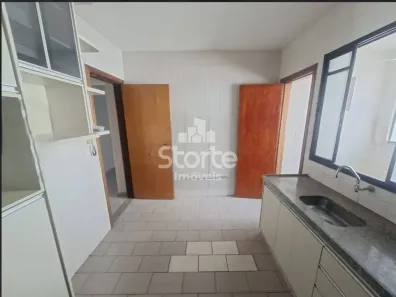 Apartamento com 3 Quartos para alugar, 98m² no Saraiva, Uberlândia