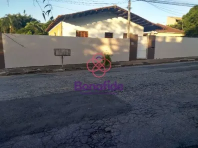 Imóvel Comercial com 4 Quartos à venda, 250m² no Centro, Itatiba