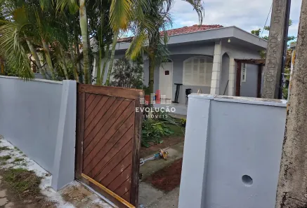 Casa com 3 Quartos à venda, 81m² no Rio Tavares, Florianópolis