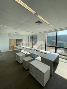 Sala Comercial com 2 Quartos para alugar, 109m² no Cidade Jardim, São Paulo