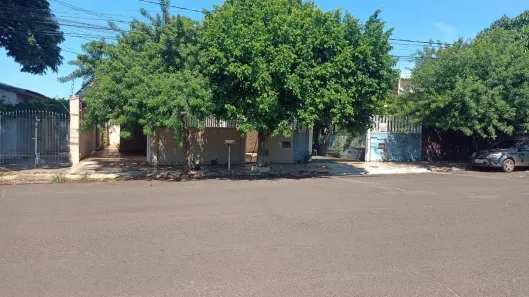 Casa com 6 Quartos à venda, 390m² no Amambaí, Campo Grande