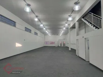 Galpão/Depósito/Armazém para alugar, 650m² no Vila Nova York, São Paulo