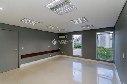 Sala Comercial para alugar, 57m² no Auxiliadora, Porto Alegre