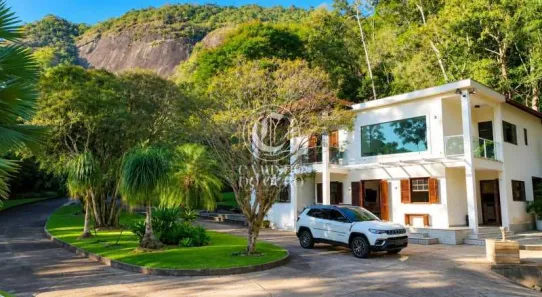 Fazenda/Sítio com 6 Quartos à venda, 74m² no Itaipava, Petrópolis