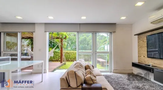 Casa de Condomínio com 4 Quartos à venda, 200m² no Lomba do Pinheiro, Porto Alegre