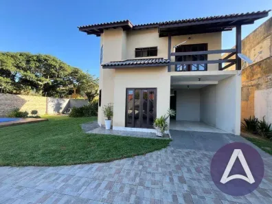 Casa com 2 Quartos para alugar, 110m² no Campeche, Florianópolis