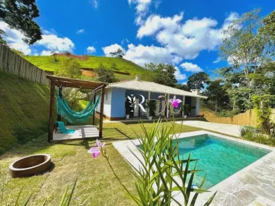 Casa com 3 Quartos à venda, 700m² no Pedro do Rio, Petrópolis
