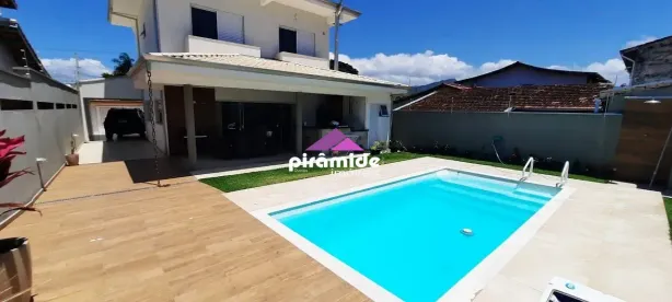Casa com 4 Quartos à venda, 300m² no Jardim Britânia, Caraguatatuba