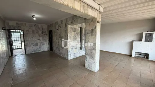 Casa com 2 Quartos para alugar, 148m² no Santa Terezinha, Piracicaba