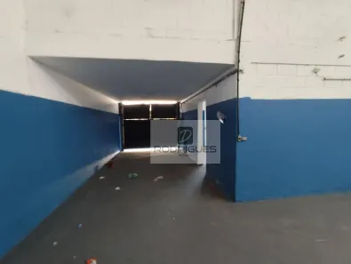 Galpão/Depósito/Armazém para alugar, 296m² no Conceição, Diadema