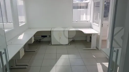 Sala Comercial para alugar, 169m² no Jardim Edith, São Paulo