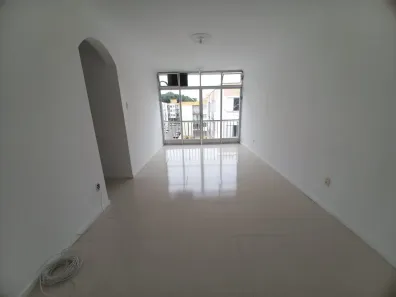 Apartamento com 2 Quartos para venda ou aluguel, 65m² no Abraão, Florianópolis