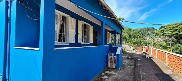 Casa de Condomínio com 4 Quartos à venda, 353m² no Castelanea, Petrópolis
