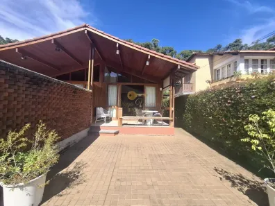Casa de Condomínio com 5 Quartos à venda, 841m² no Cascata do Imbuí, Teresópolis