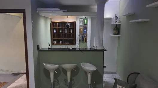 Casa com 2 Quartos para alugar, 65m² no Jardim Califórnia, Jacareí
