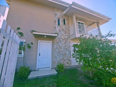 Casa com 3 Quartos à venda, 279m² no Carianos, Florianópolis