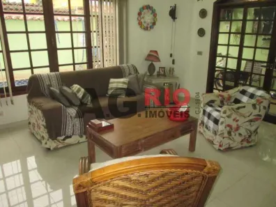 Casa com 3 Quartos à venda, 170m² no Taquara, Rio de Janeiro