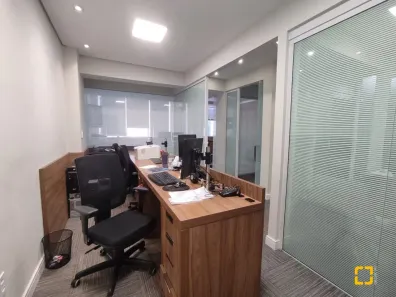 Sala Comercial à venda, 64m² no Centro, Florianópolis