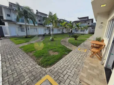 Casa de Condomínio com 2 Quartos à venda, 89m² no Jardim do Sol, Caraguatatuba