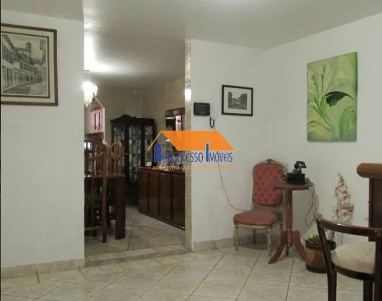 Casa com 3 quartos — Sagrada Família, Belo Horizonte