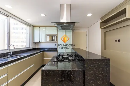 Apartamento com 4 Quartos para alugar, 237m² no Cristo Rei, Curitiba