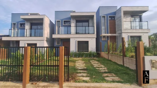 Sobrado com 3 Quartos à venda, 117m² no Ferraz, Garopaba