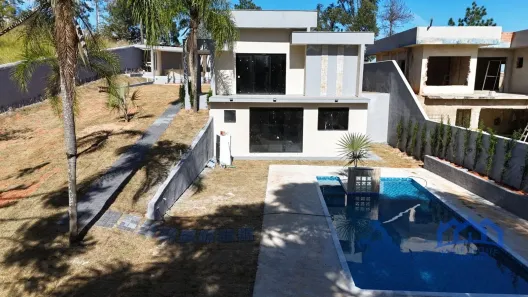Fazenda/Sítio com 4 Quartos à venda, 1000m² no , Mairinque