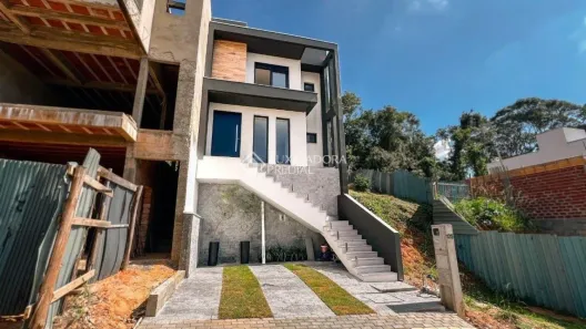 Sobrado com 3 Quartos à venda, 149m² no Jansen, Gravataí