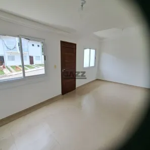 Casa com 2 Quartos para alugar, 84m² no Chácaras São José, São José dos Campos