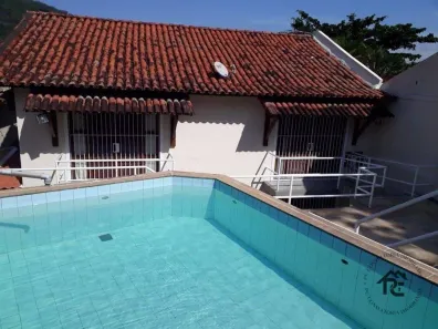 Casa de Condomínio com 4 Quartos à venda, 337m² no São Francisco, Niterói