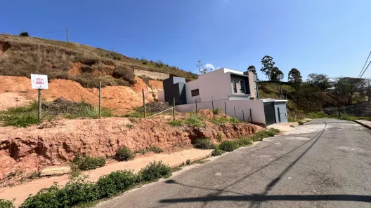 Lote/Terreno à venda, 438m² no Mansões do Bom Pastor, Juiz de Fora