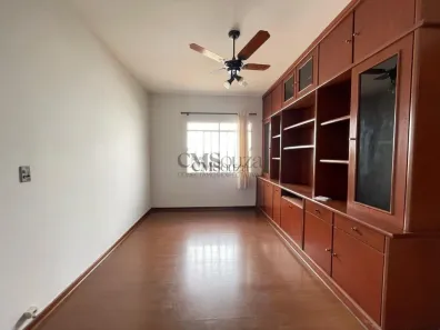 Casa com 3 Quartos para alugar, 250m² no Parque do Lago Juliana, Londrina