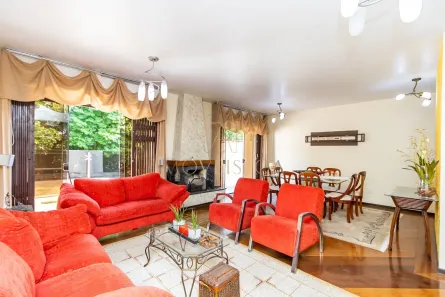 Casa de Condomínio com 4 Quartos à venda, 162m² no Uberaba, Curitiba