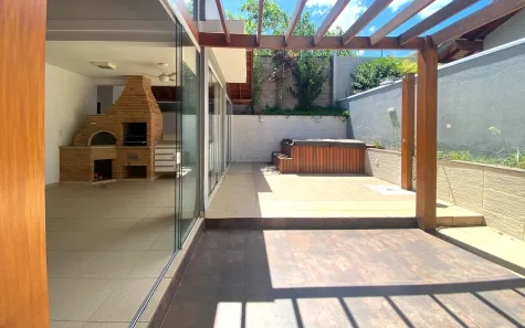 Casa de Condomínio com 4 Quartos à venda, 230m² no Parque Rural Fazenda Santa Cândida, Campinas