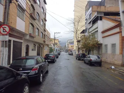 Apartamento com 2 Quartos para alugar, 71m² no Centro, Juiz de Fora