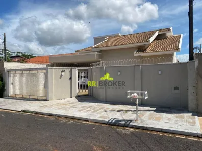 Casa com 3 Quartos à venda, 250m² no Jardim Tarraf II, São José do Rio Preto