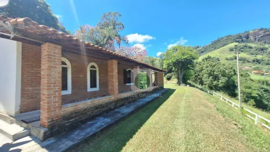 Fazenda/Sítio com 3 Quartos à venda, 190m² no Cruz Vera, Brazópolis