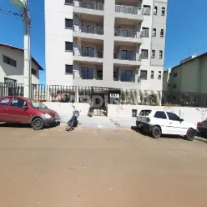 Apartamento com 2 Quartos para alugar, 50m² no Cidade Jardim, São Carlos