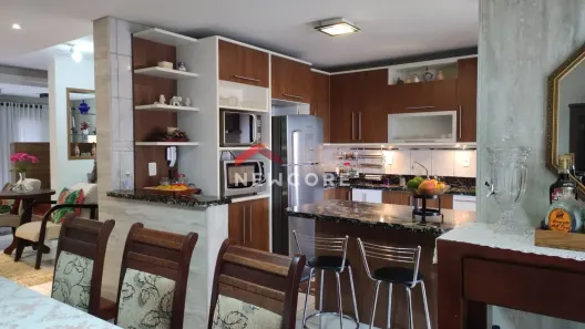 Casa com 4 Quartos à venda, 275m² no Jardim Itu, Porto Alegre