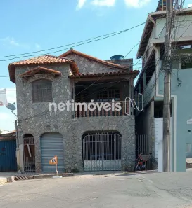 Casa com 9 Quartos à venda, 187m² no Confisco, Belo Horizonte