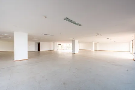 Sala Comercial para alugar, 541m² no Asa Norte, Brasília