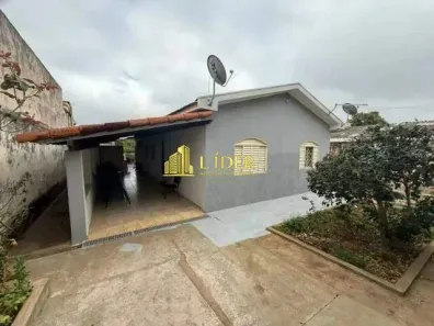 Casa com 3 Quartos à venda, 190m² no Bom Jesus, Uberlândia