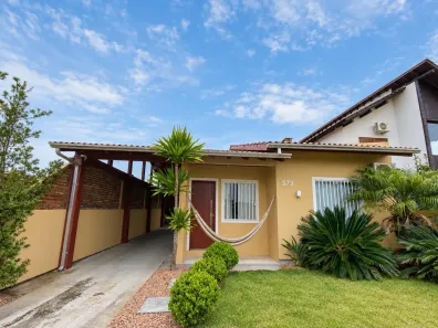 Casa com 2 Quartos à venda, 140m² no Passo de Torres, Passo de Torres