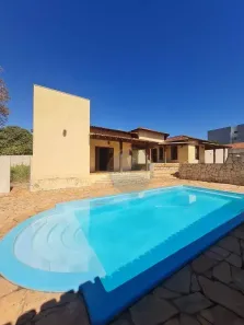 Casa com 4 Quartos à venda, 427m² no Santa Maria, Uberaba