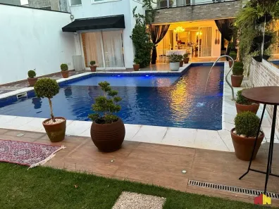 Sobrado com 4 Quartos para venda ou aluguel, 590m² no Vila Bertioga, São Paulo