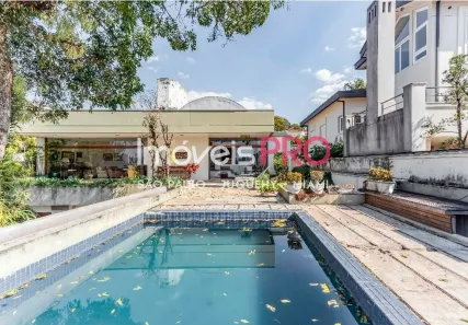 Casa com 4 Quartos à venda, 550m² no Jardim Everest, São Paulo