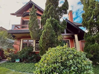Casa com 3 Quartos à venda, 230m² no Jurerê Internacional, Florianópolis