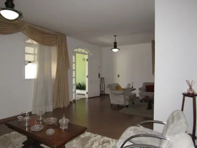 Casa com 4 Quartos à venda, 180m² no Caiçara-Adelaide, Belo Horizonte