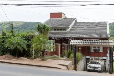 Sobrado com 3 Quartos à venda, 350m² no Hípica, Porto Alegre